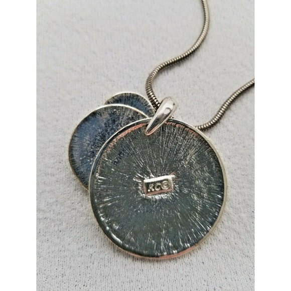 Kenneth Cole Pendent Necklace 3 Discs Enameled 16" plus 2" Extender. Marked KC - Picture 5 of 5